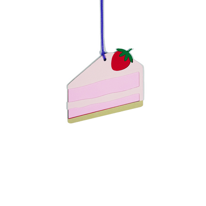 strawberry cake gift tag